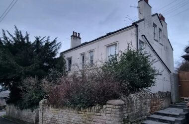 Fairleigh on Morley Avenue in Mapperley with the perimeter sandstone wall made from Mapperley Skerry