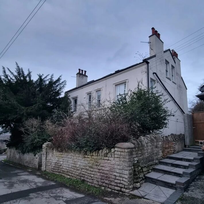 Fairleigh on Morley Avenue in Mapperley with the perimeter sandstone wall made from Mapperley Skerry